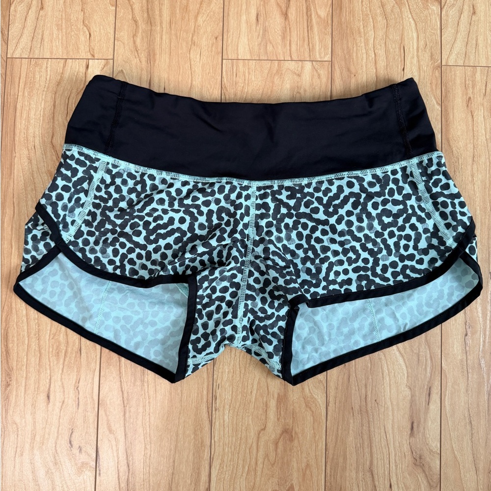 Lululemon Black and Blue Patterned Women's Shorts
